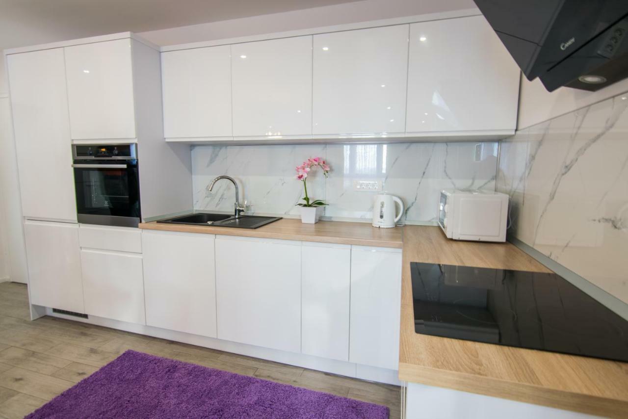Lidija 1 Apartment Makarska