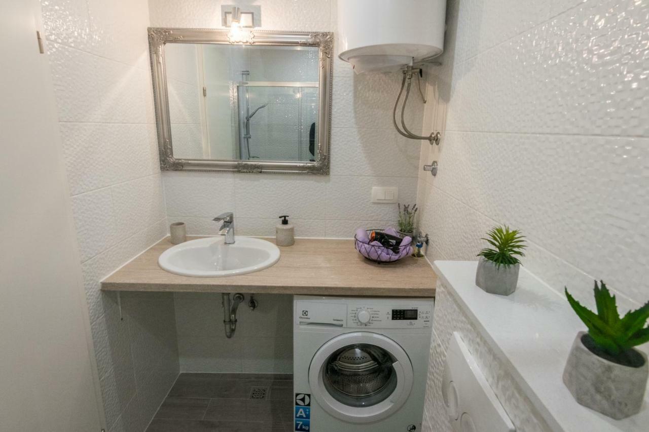Lidija 1 Apartment